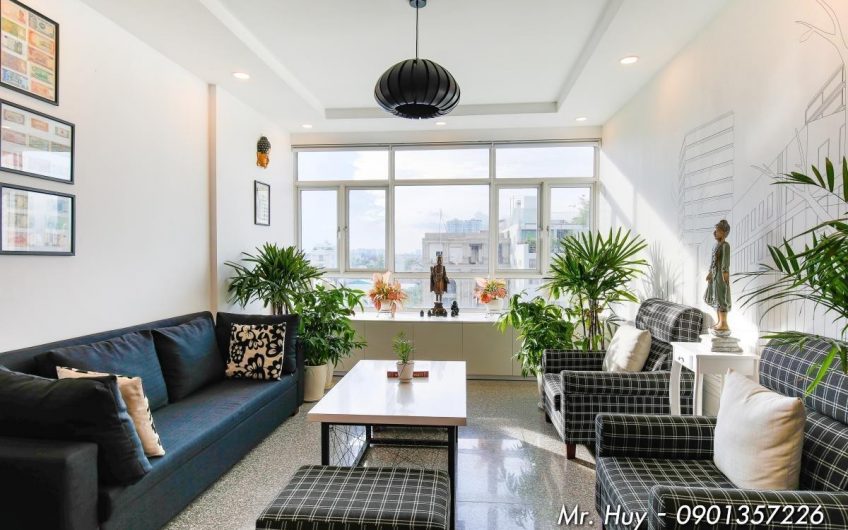 Hoàng Anh An Tiến (Gold House) – 2 PN, nội thất đầy đủ, view hồ bơi