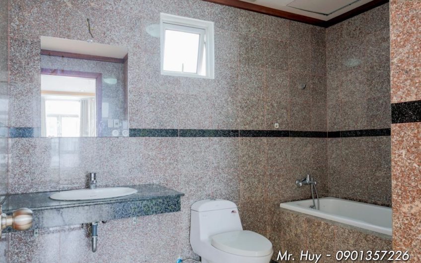 Hoàng Anh An Tiến (Gold House) – 2 PN, nội thất cơ bản, view hồ bơi