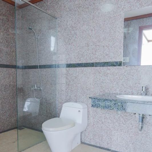 Hoàng Anh An Tiến (Gold House) – 2 PN, nội thất cơ bản, view hồ bơi